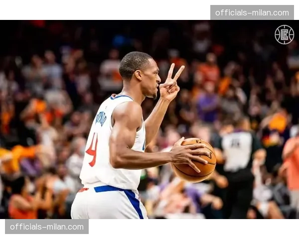 全队犯规累计上限调至4次，防守策略需更注重位置感